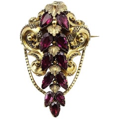 Antique Late 19th Century 21 Karat Gold Garnet Brooch