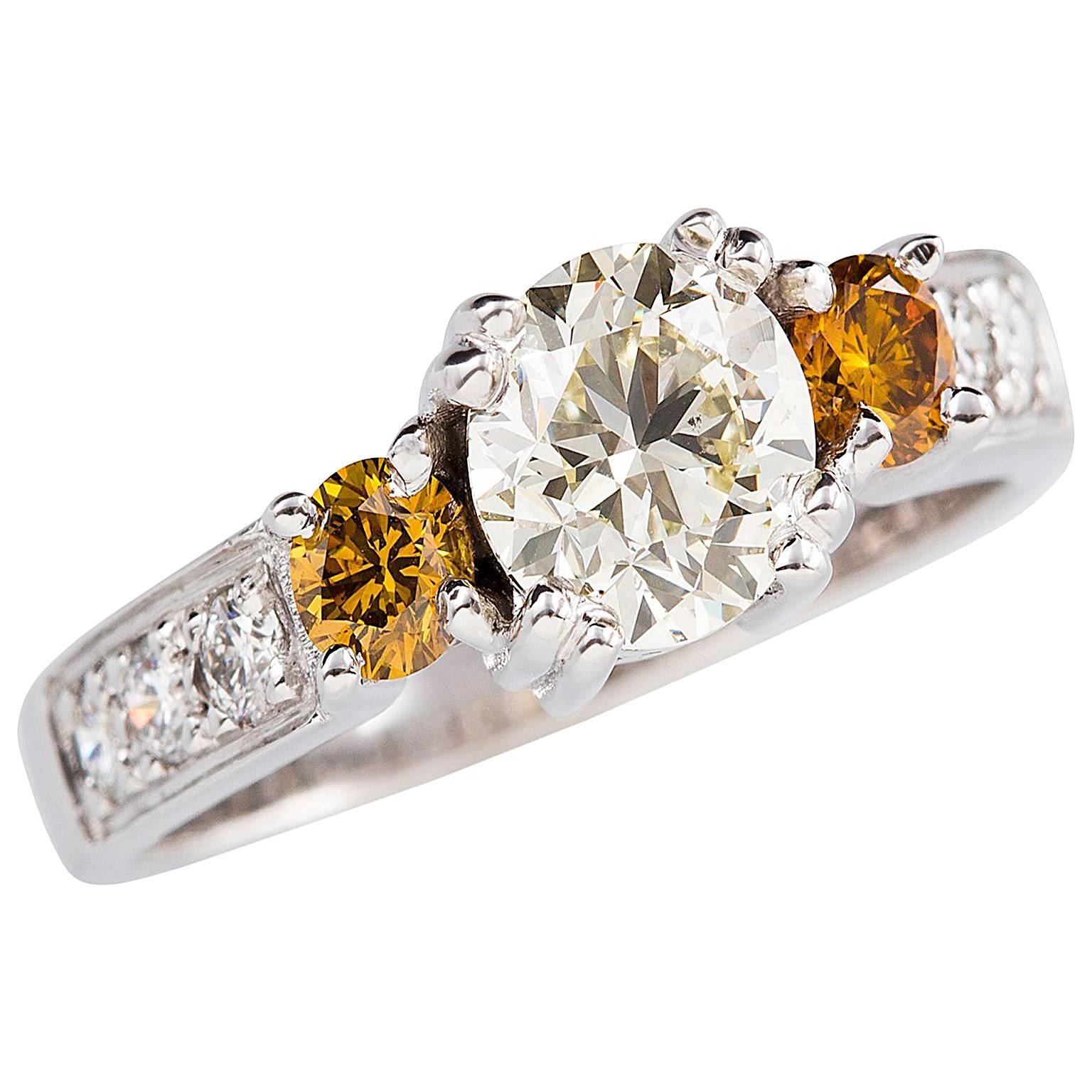 Kian Design White Gold Total 1.42 Carat Certified Yellow and White Diamond Ring For Sale