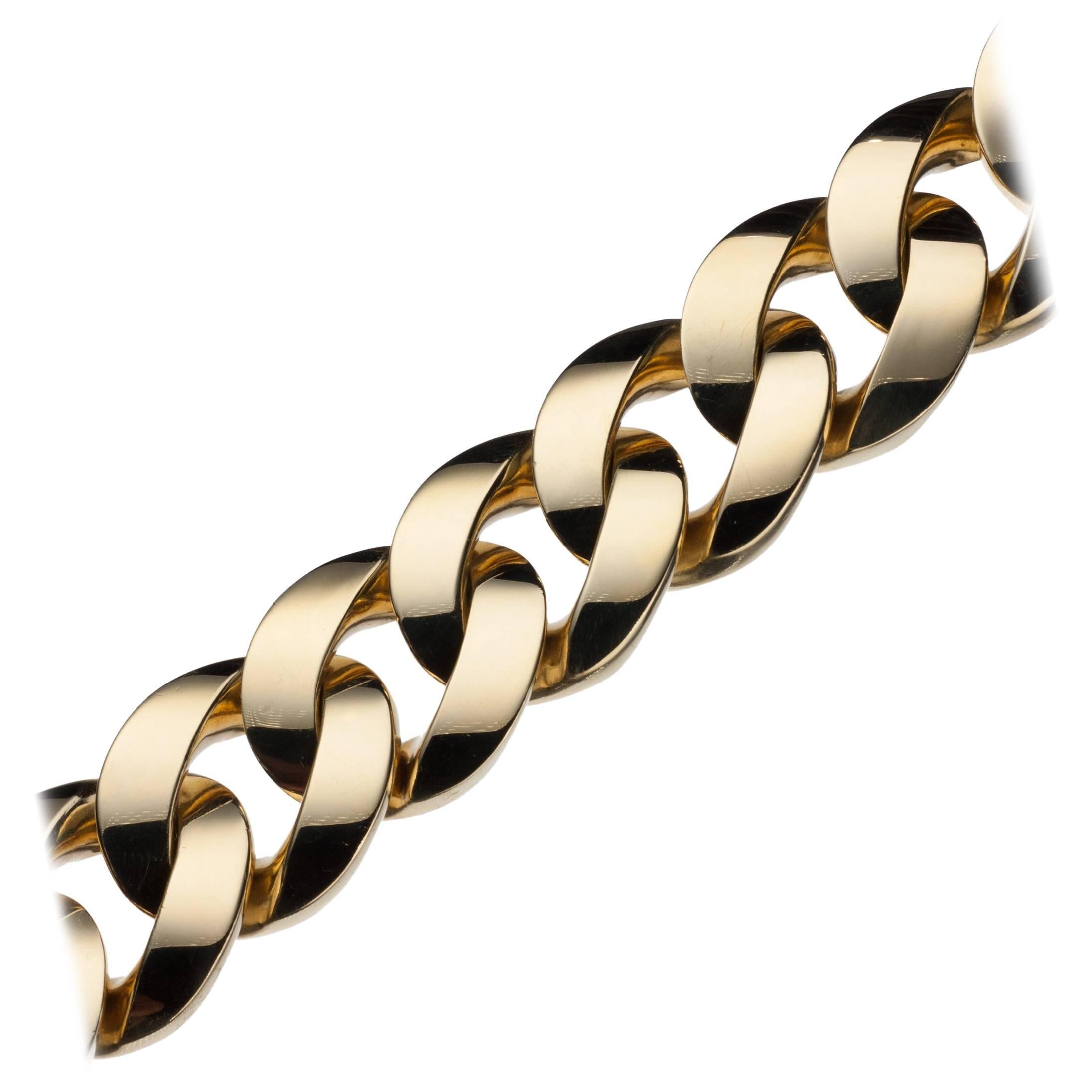 Curb Link Bracelet in 18 Karat Yellow Gold For Sale