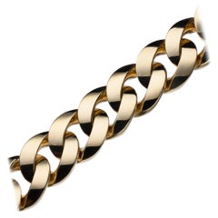 Curb Link Bracelet in 18 Karat Yellow Gold