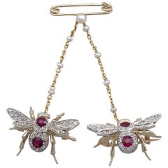 1890s Antique Victorian 1.10 Carat Ruby and Opal Diamond and Gold Bee Brooch 6