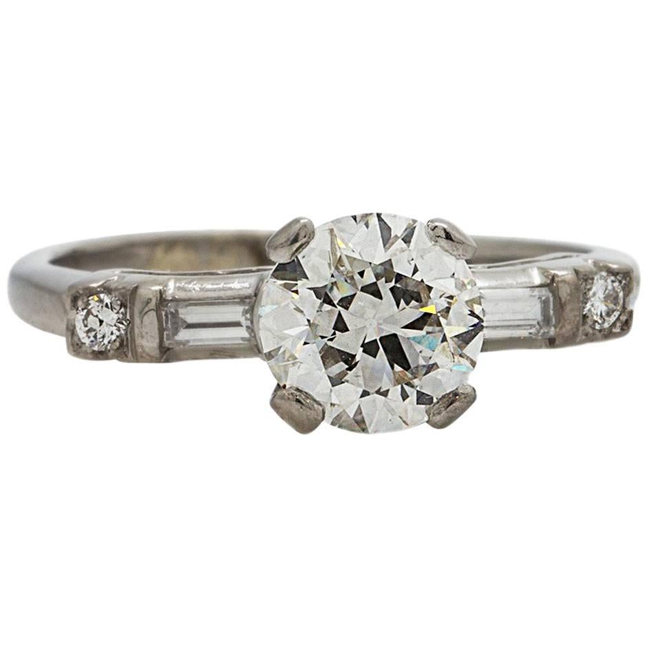 Vintage Diamond Engagement Ring 14 Karat 1.23 Carat Trans Cut G-SI2, circa 1950 For Sale