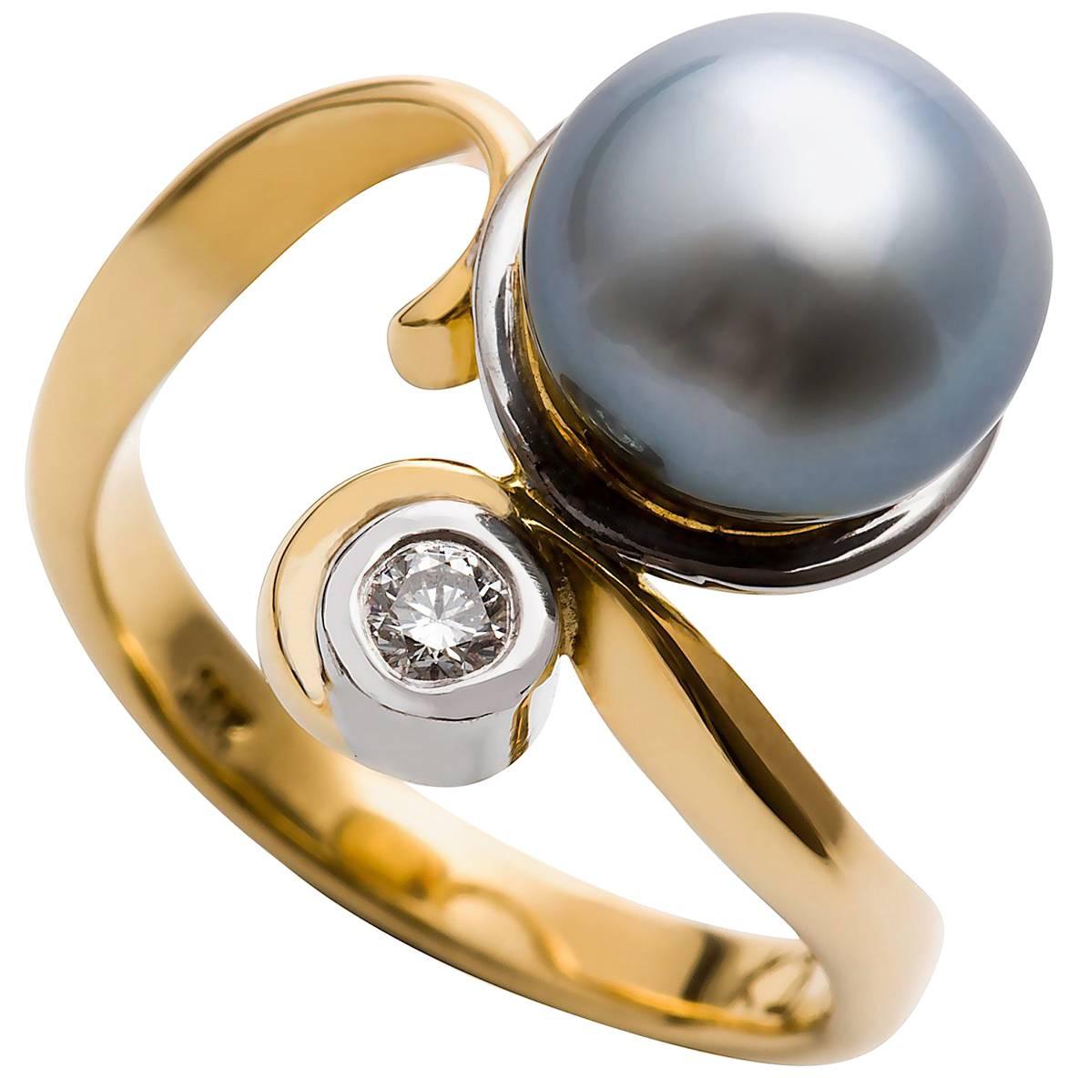 18 Carat Two-Tone Tahitian Pearl and Diamond Ring