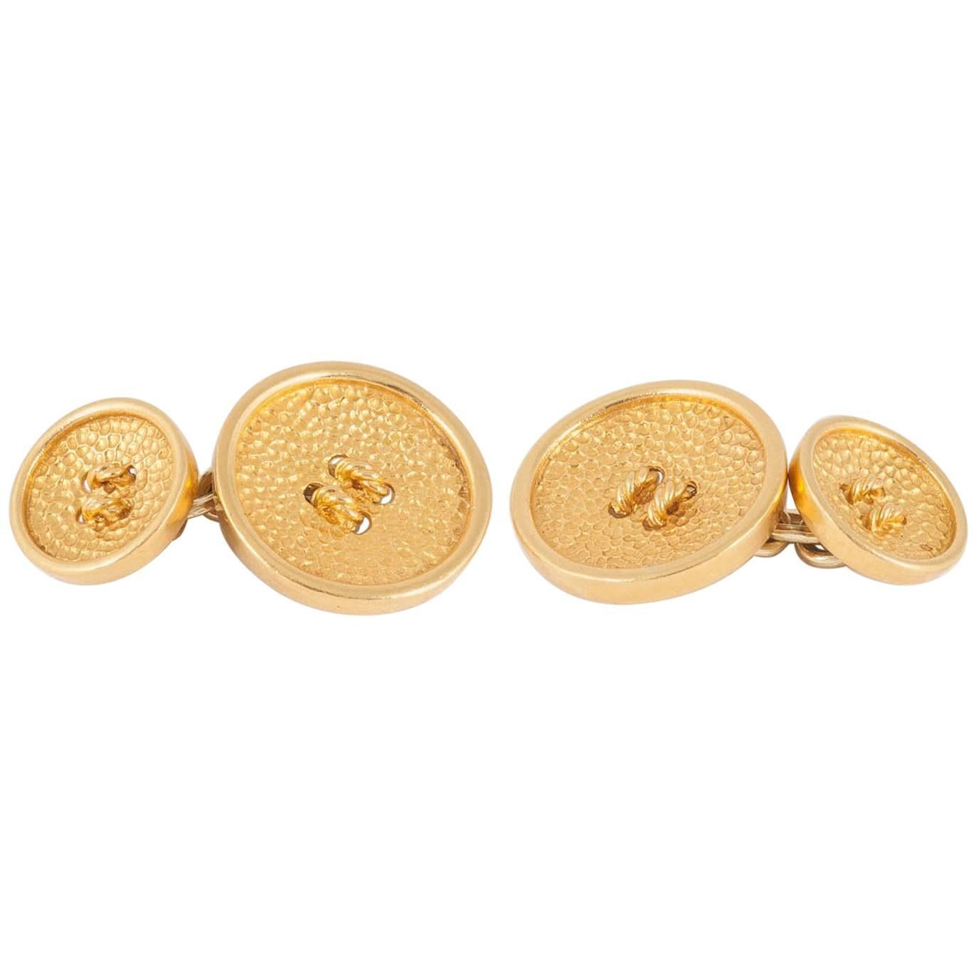 Pomelatto , 18ct Gold Button Cufflinks of good weight and colour, c, 1980