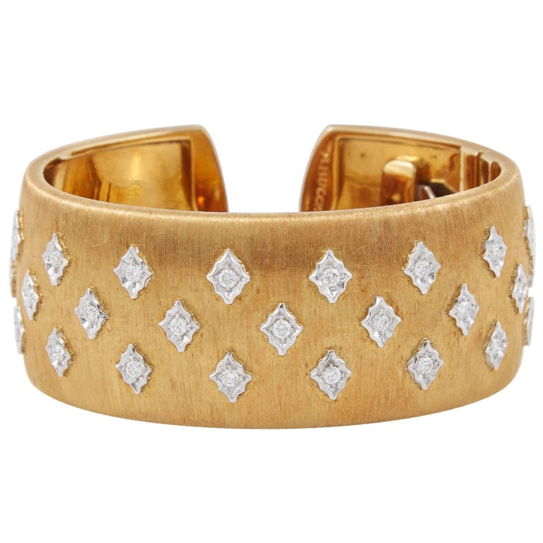 Mario Buccellati Diamond Gold Cuff Bracelet For Sale at 1stdibs