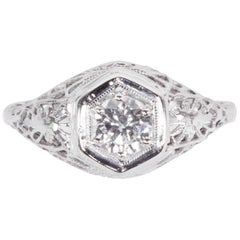 Anello di fidanzamento solitario in platino con filigrana di diamanti Art Deco Estate Jewelry