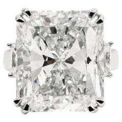 Important 15.14 Carat Radiant Cut Diamond G VS1 Platinum Ring GIA Certified