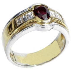 Ring in ovaler Form mit rotem Rubin 0,82 Karat Diamanten im Baguetteschliff 0,42 Karat, um 1960