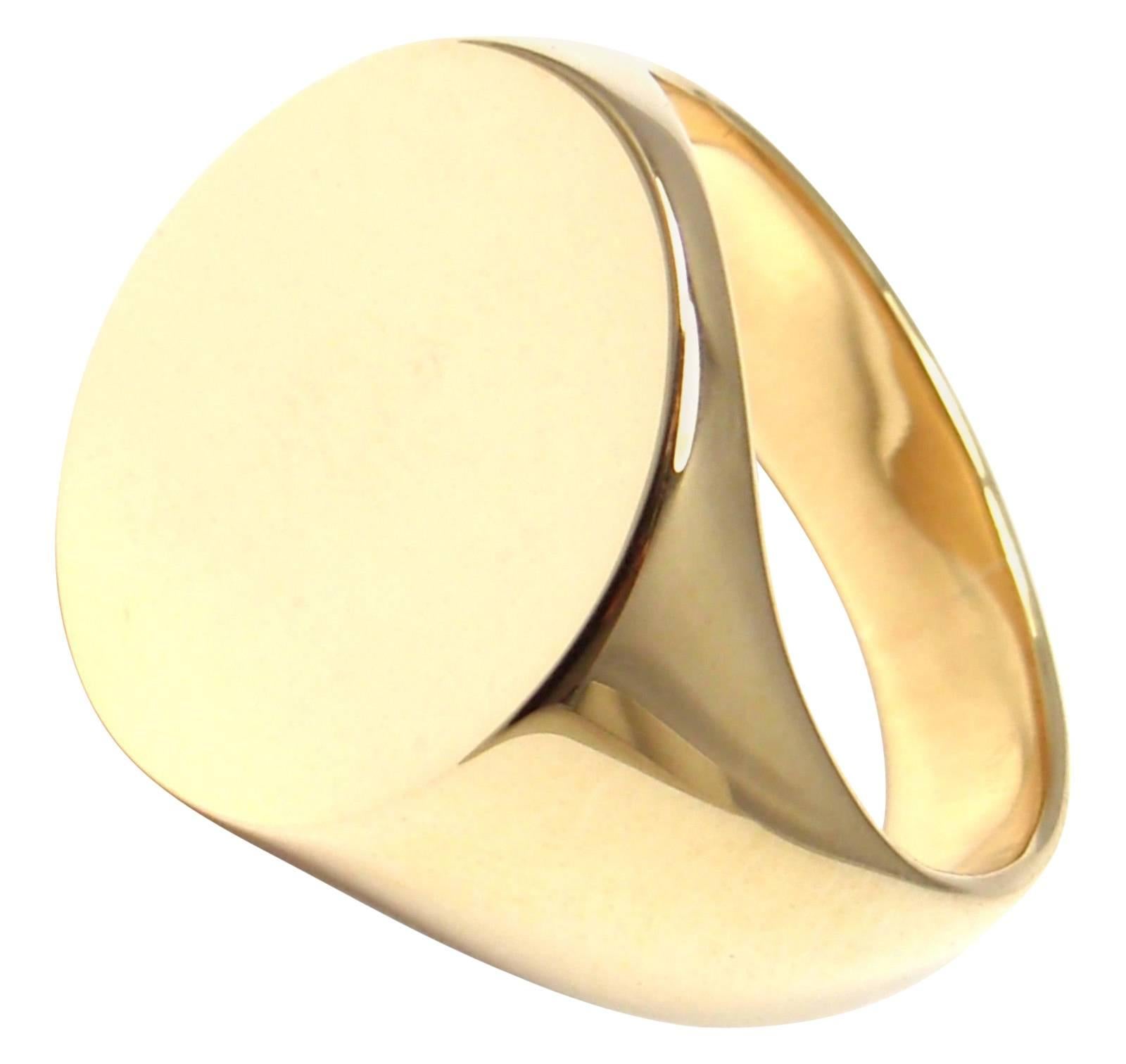 Vintage Cartier Oval Shape Signet Yellow Gold Ring