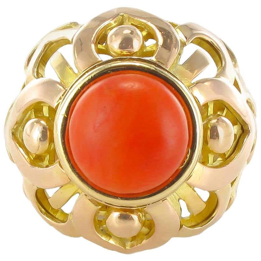 French Vintage 1980s Mediterranean Coral Gold Dome Ring For Sale 4