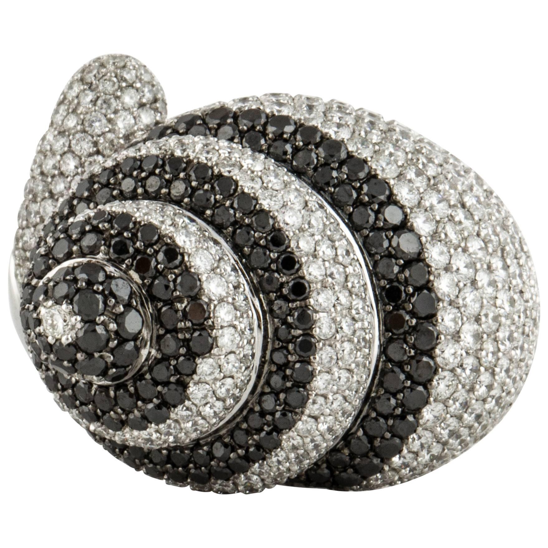 Odelia 18K White Gold Black and White Diamond Shell Ring