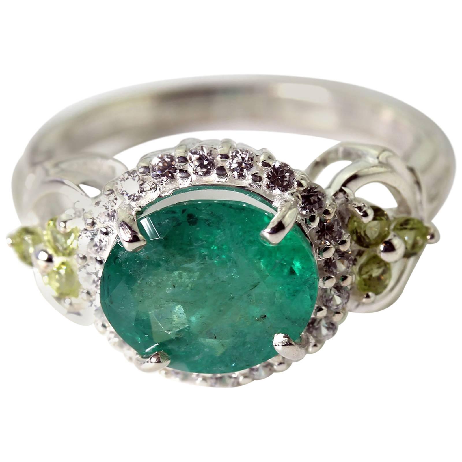 Exquisite Emerald Ring