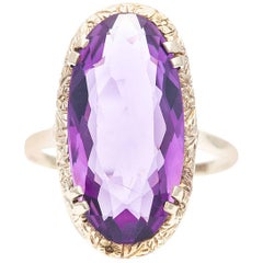 Antique Victorian Amethyst Solitaire Ring in 9 Karat Gold