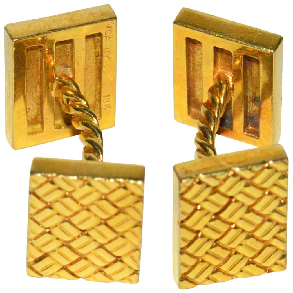 Van Cleef & Arpels Gold Cufflinks For Sale