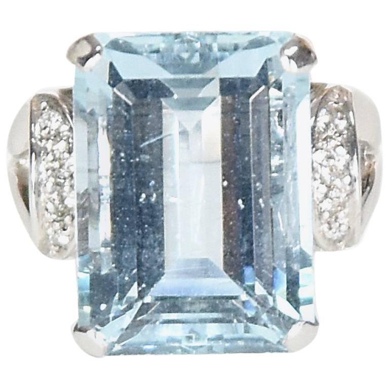 15 Carat Aquamarine and Diamond Cocktail Ring
