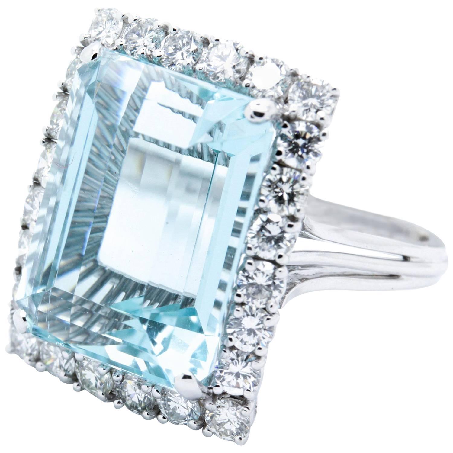 14.79 Carat Aquamarine Diamond Platinum Handmade Cocktail Dinner Ring For Sale