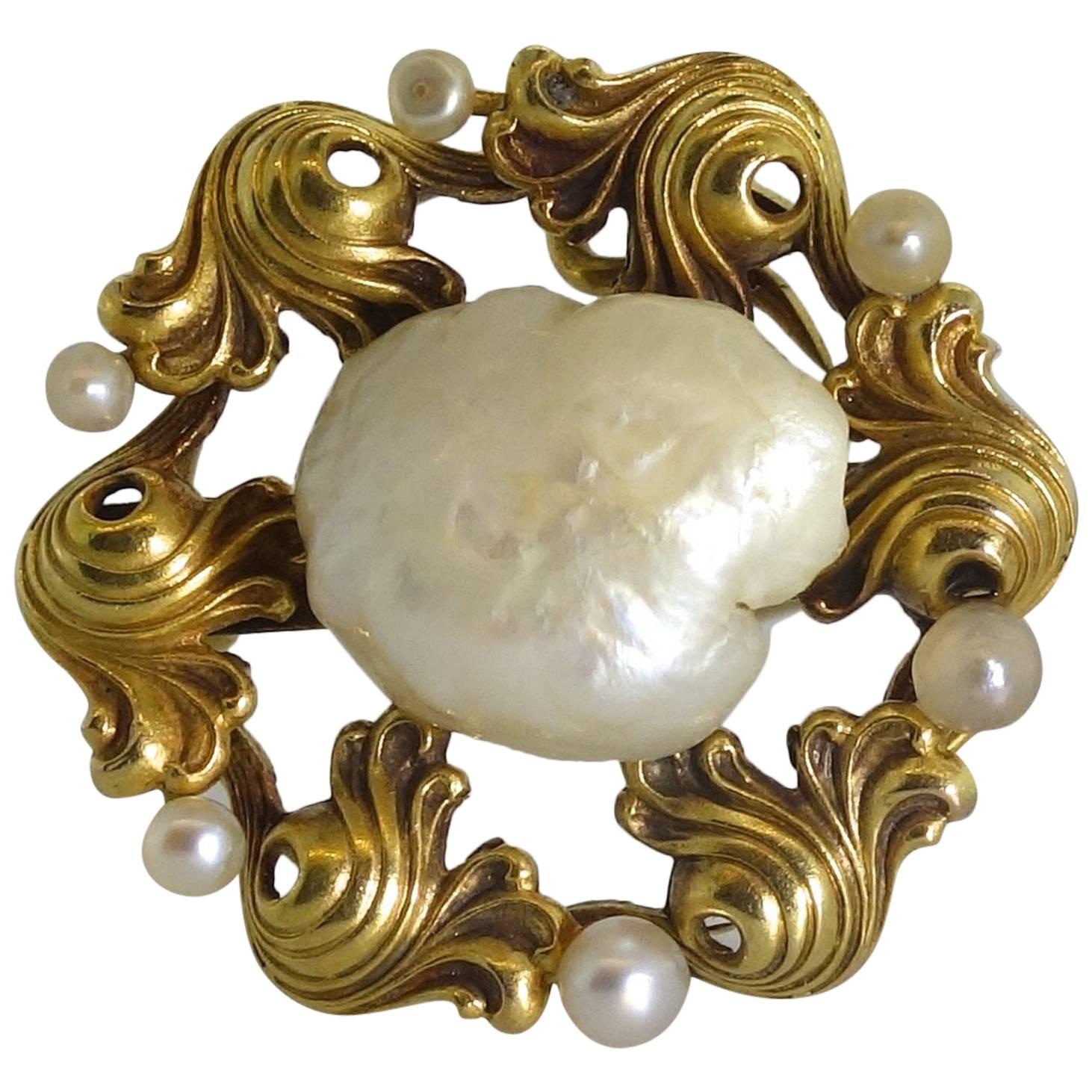 Art Nouveau Gold and Natural Fresh Water Pearl Brooch