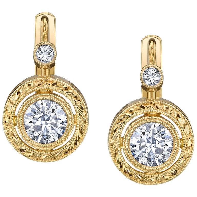 Diamond Yellow Gold Drop Earrings For Sale at 1stdibs