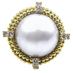 Mabe Pearl and Diamond 18 Karat Yellow Gold Cocktail Ring