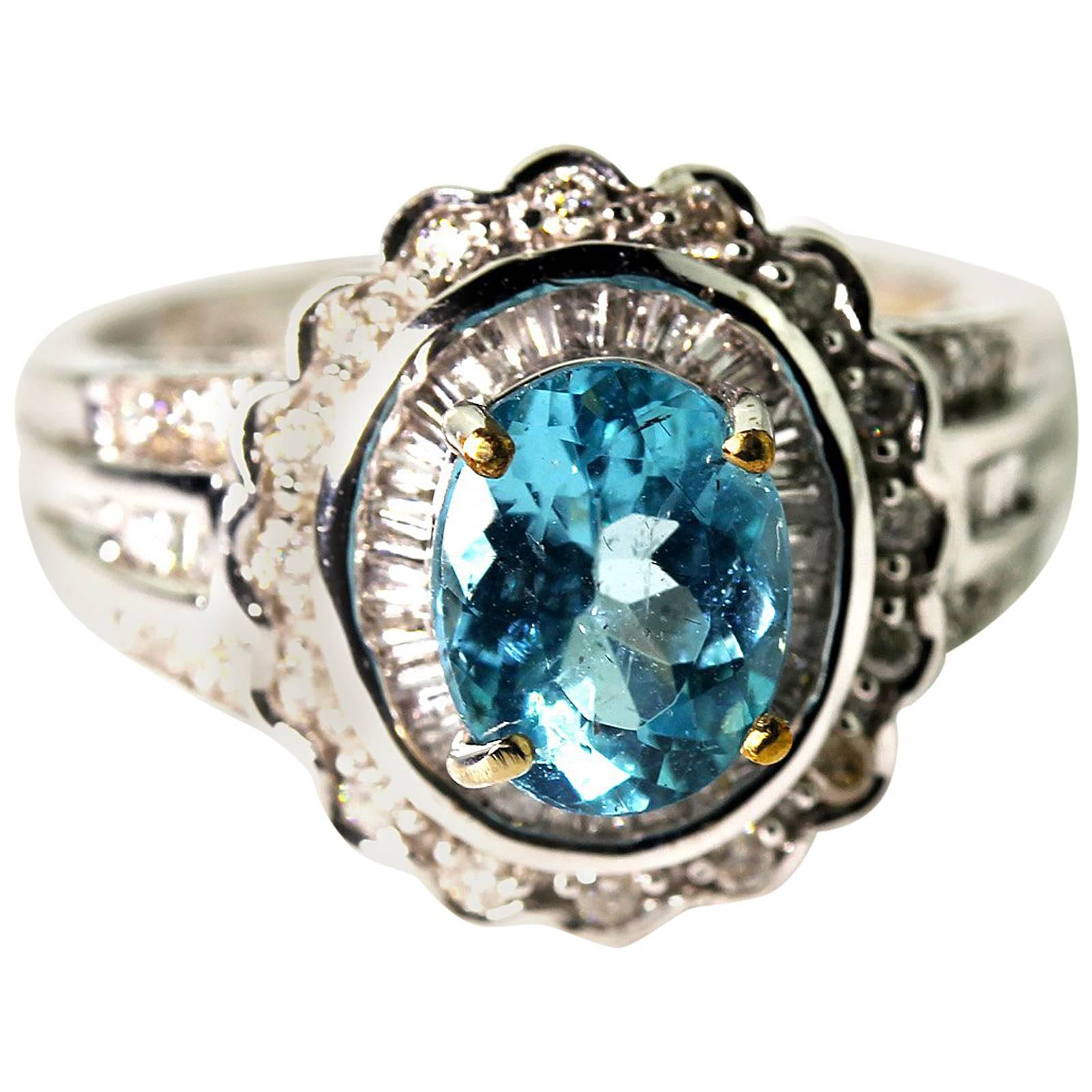 AJD Gorgeous Petite 1.3 Ct Oval Blue Apatite & Real Diamond 10kt Gold Ring For Sale