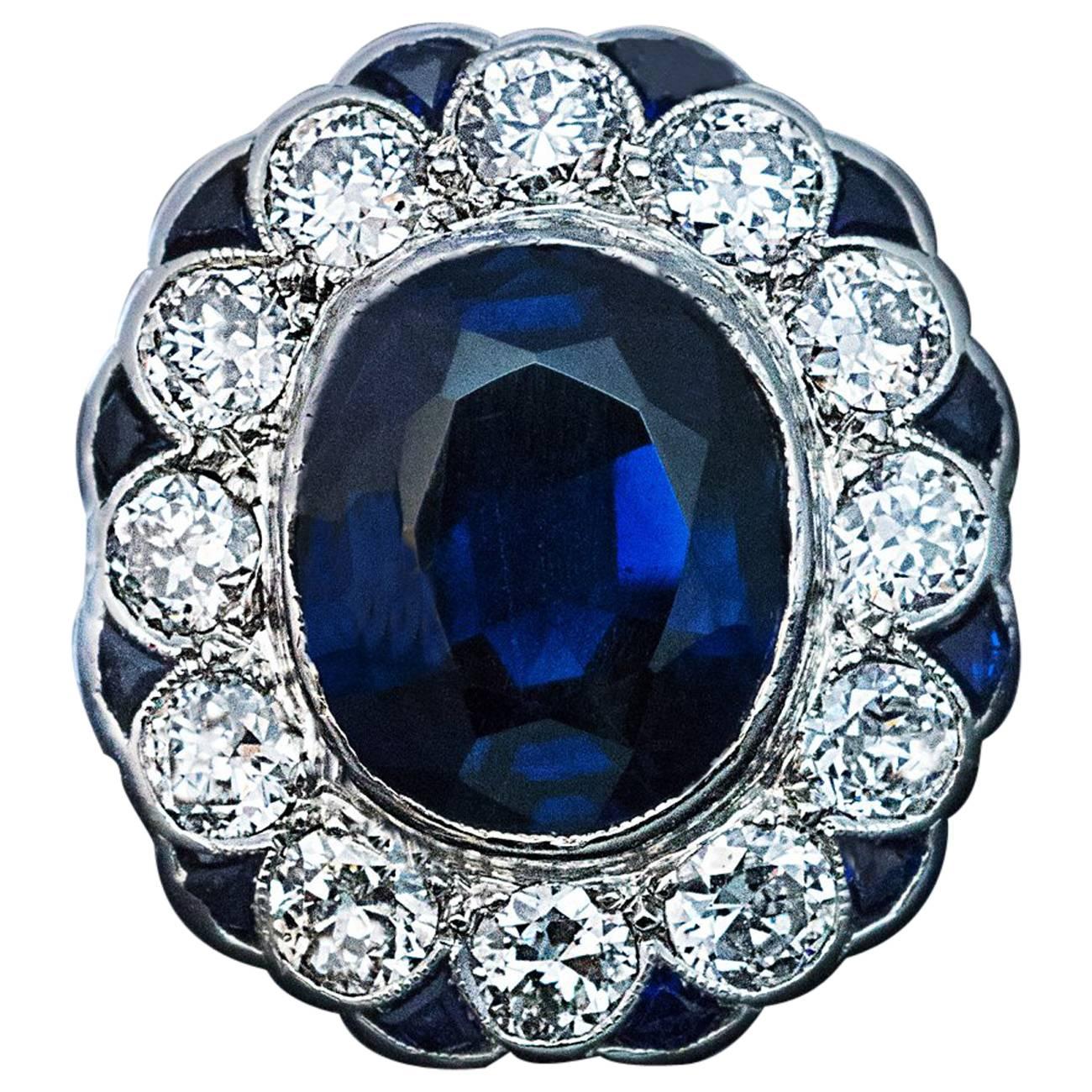 Verlobungsring Vintage mit Saphir-Diamant-Cluster im Angebot