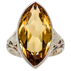 Beautiful Art Deco 1930 Citrine and 18 Karat White Gold Ring
