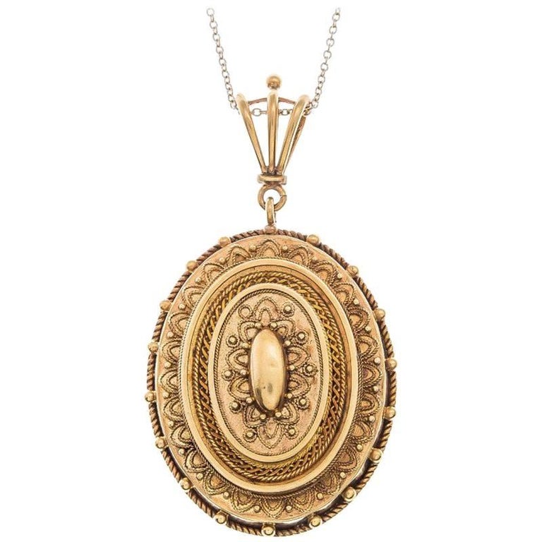 Gold memorial locket Clearance