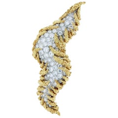 Sinuous Diamond Gold Brooch