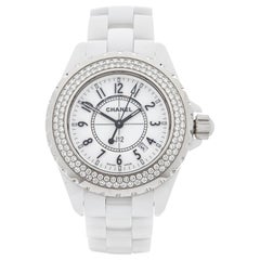 Chanel Ladies White Ceramic J12 quartz wristwatch ref  H0967, 2010s