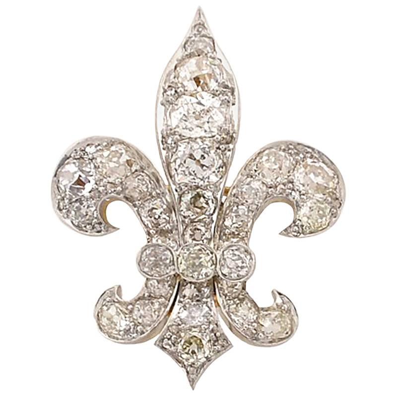 Antique Fleur-de-Lis 13 Carat of Old Mine Cut Diamonds Brooch and Pendant For Sale