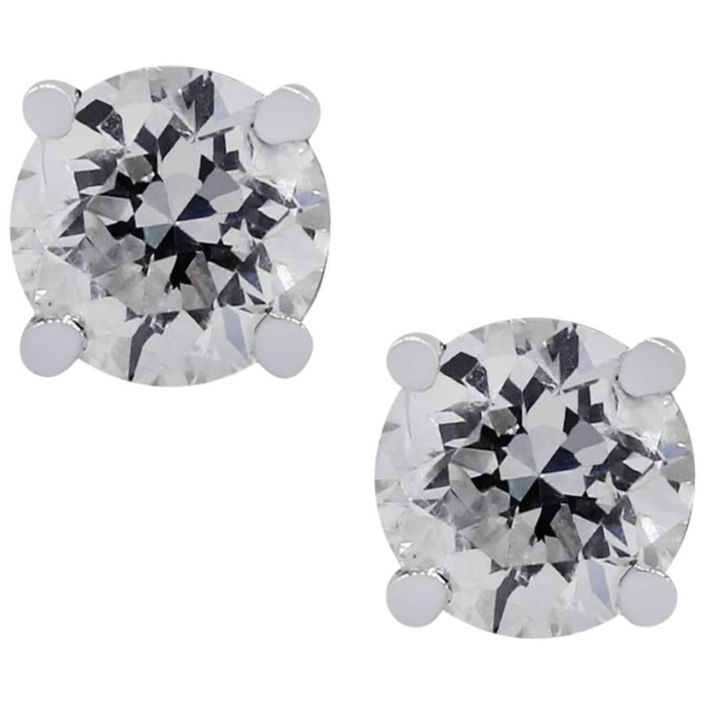 Round Brilliant Diamond Stud Earrings