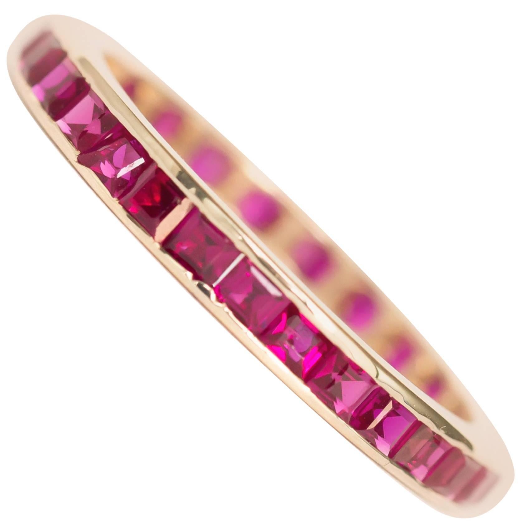 1.50 Carat, Total Weight Ruby Yellow Gold Yellow Band For Sale