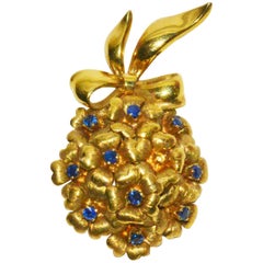 Charming and Classic Tiffany & Co. Gold and Sapphire Brooch