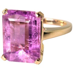 13.5 Carat Huge Kunzite 14KT Yellow Gold Party Ring