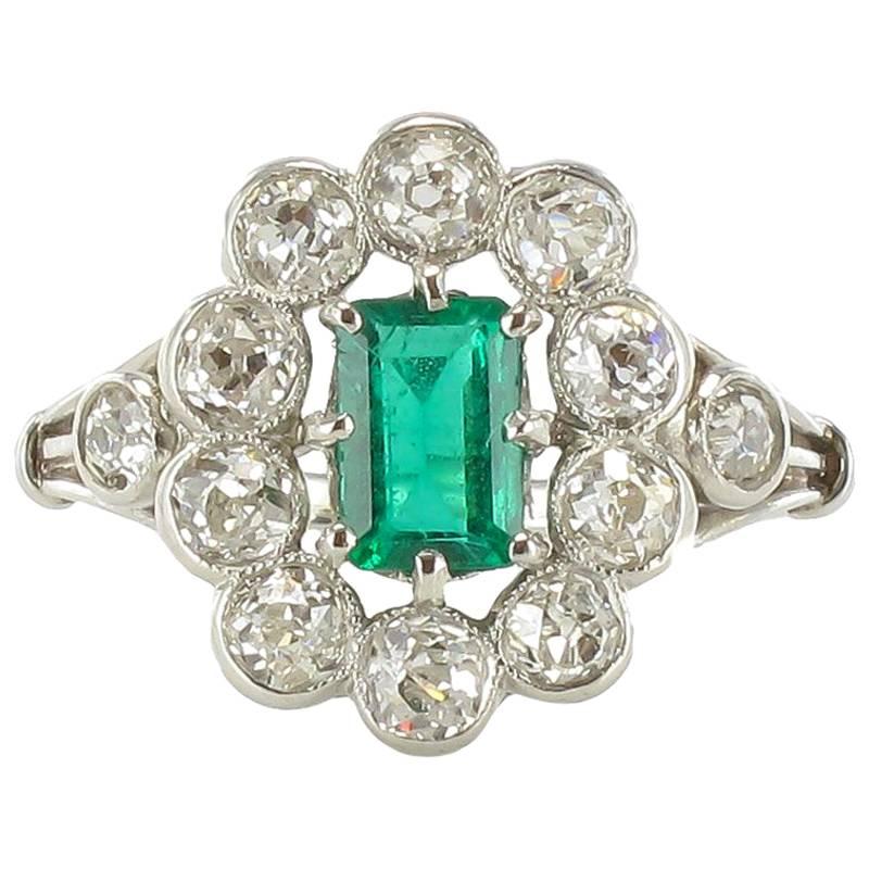 French 1900s Emerald Diamond 18 Carat White Gold Cluster Ring
