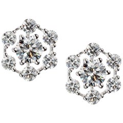 Kwiat Diamond Star Stud Earrings in 18 Karat White Gold