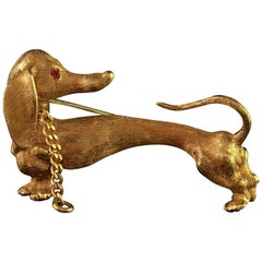 Antique Victorian Sausage Dog Brooch 18 Carat Gold