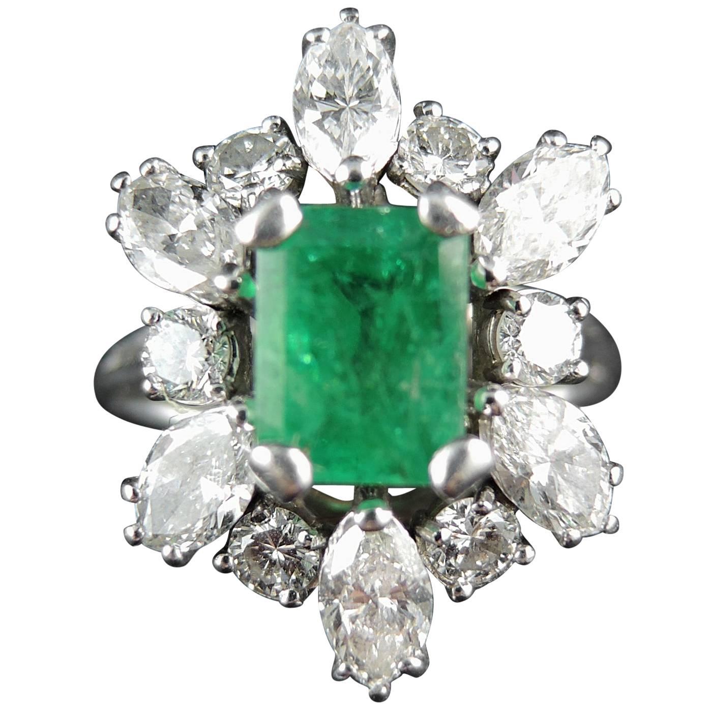 Emerald and Diamonds French Cluster Ring, circa 1970