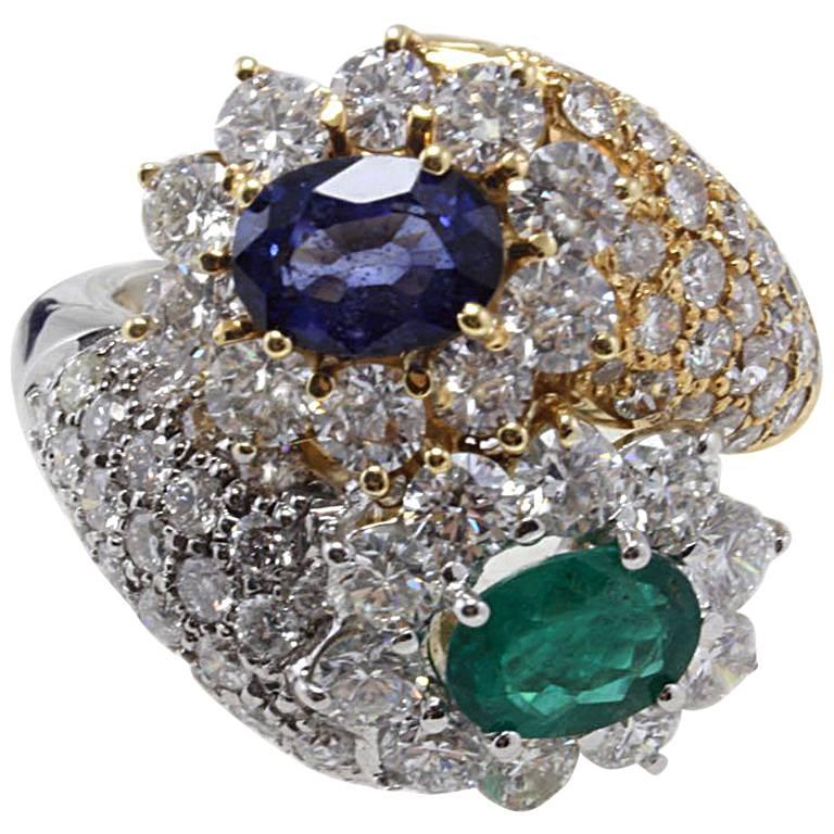 4.52 ct  Diamonds, 1.88 ct Blue Sapphire Emerald Yellow White Gold Fashion Ring