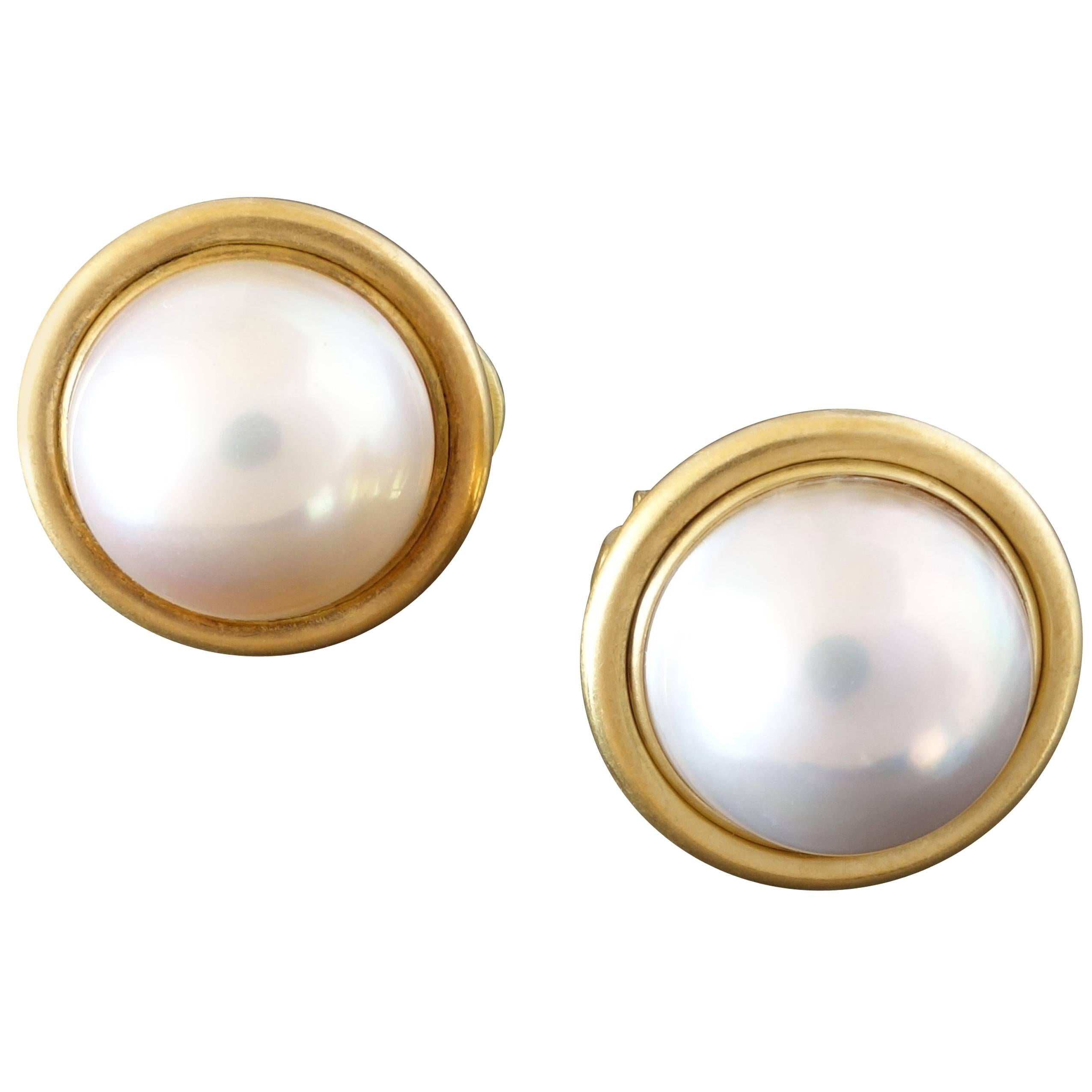 1990s Modern Mabe Pearl Matte Gold Clip-On Earrings For Sale