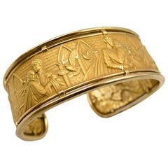 Carrera y Carrera "Romeo y Julietta" Bas Relief Gold Cuff Bracelet