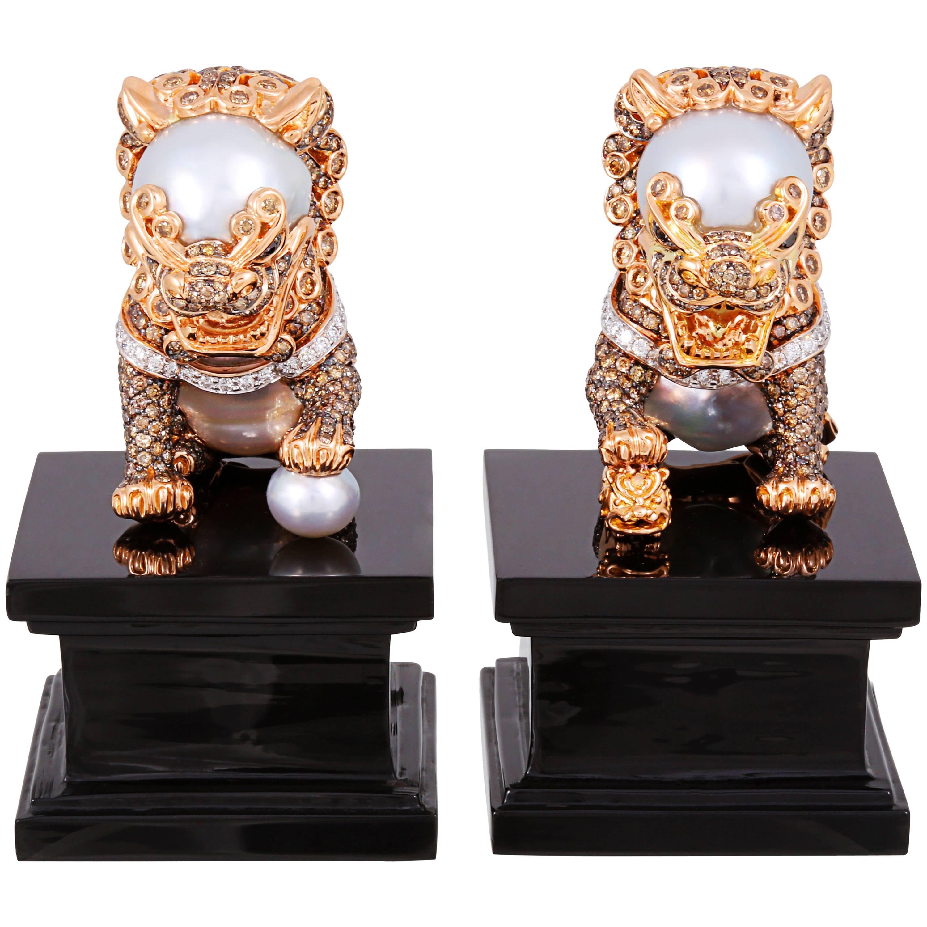 Buzzanca South Sea Pearl, Diamond, 18K Gold Chinese Guardian Lion Art Objects For Sale