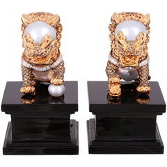 Buzzanca South Sea Pearl, Diamond, 18K Gold Chinese Guardian Lion Art Objects
