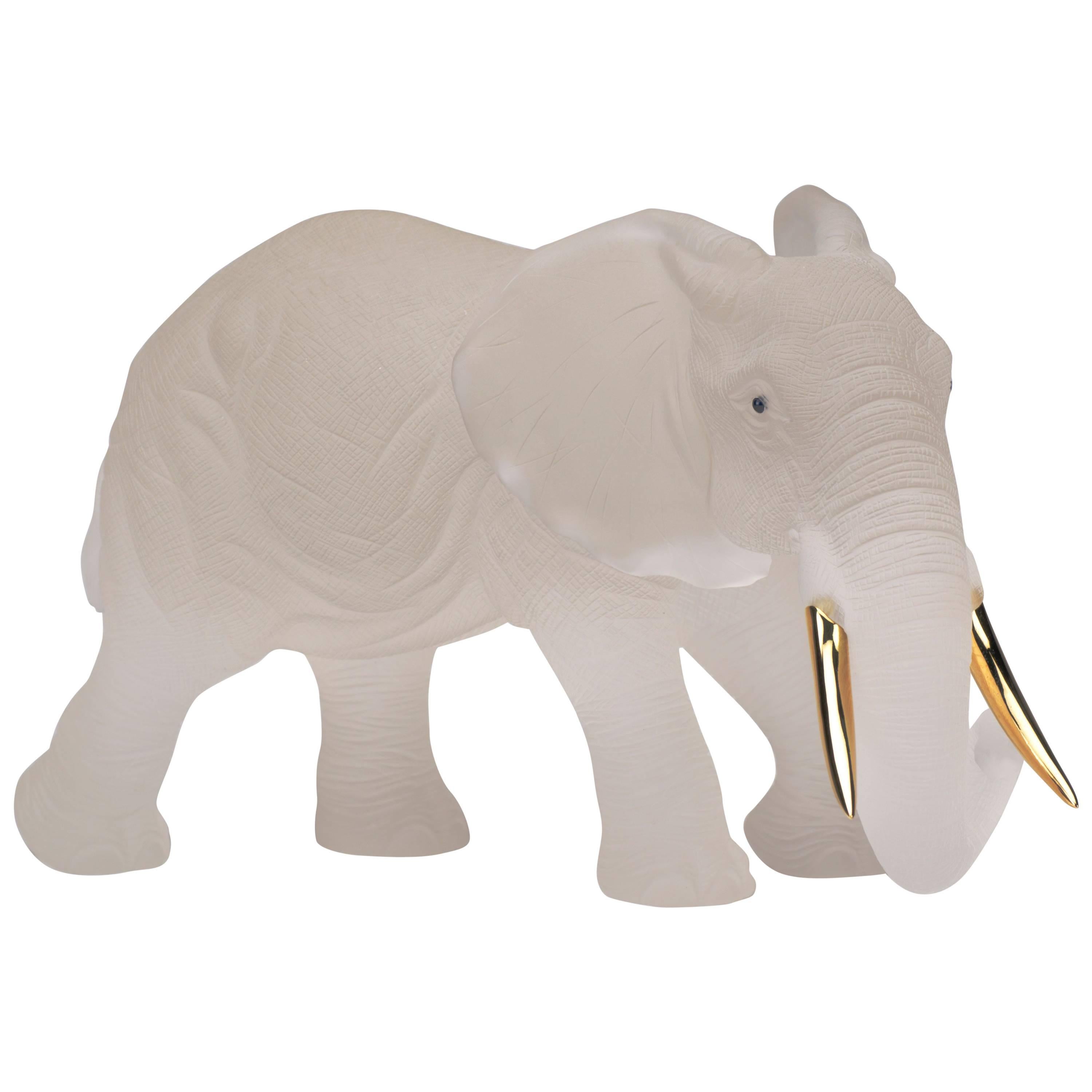 Rockcrystal Elephant with 18 Carat Yellow Gold Tusks For Sale