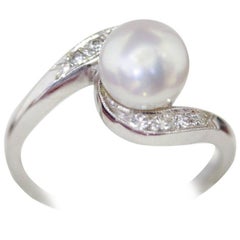 Vintage Large Round Cultured Pearl, White VS Diamonds, Asymmetric White Gold Ring