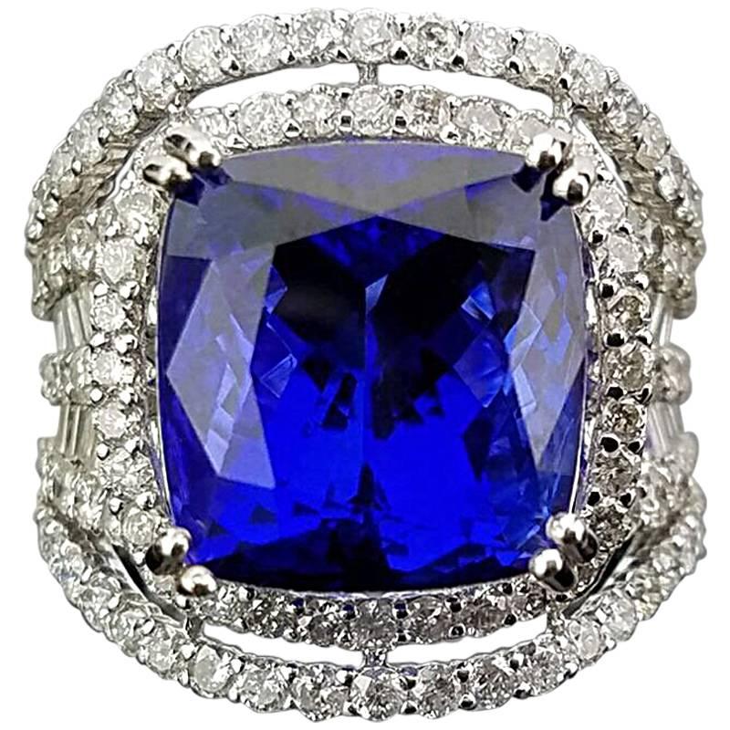 11.6 Carat Tanzanite and Diamond Cocktail Ring For Sale