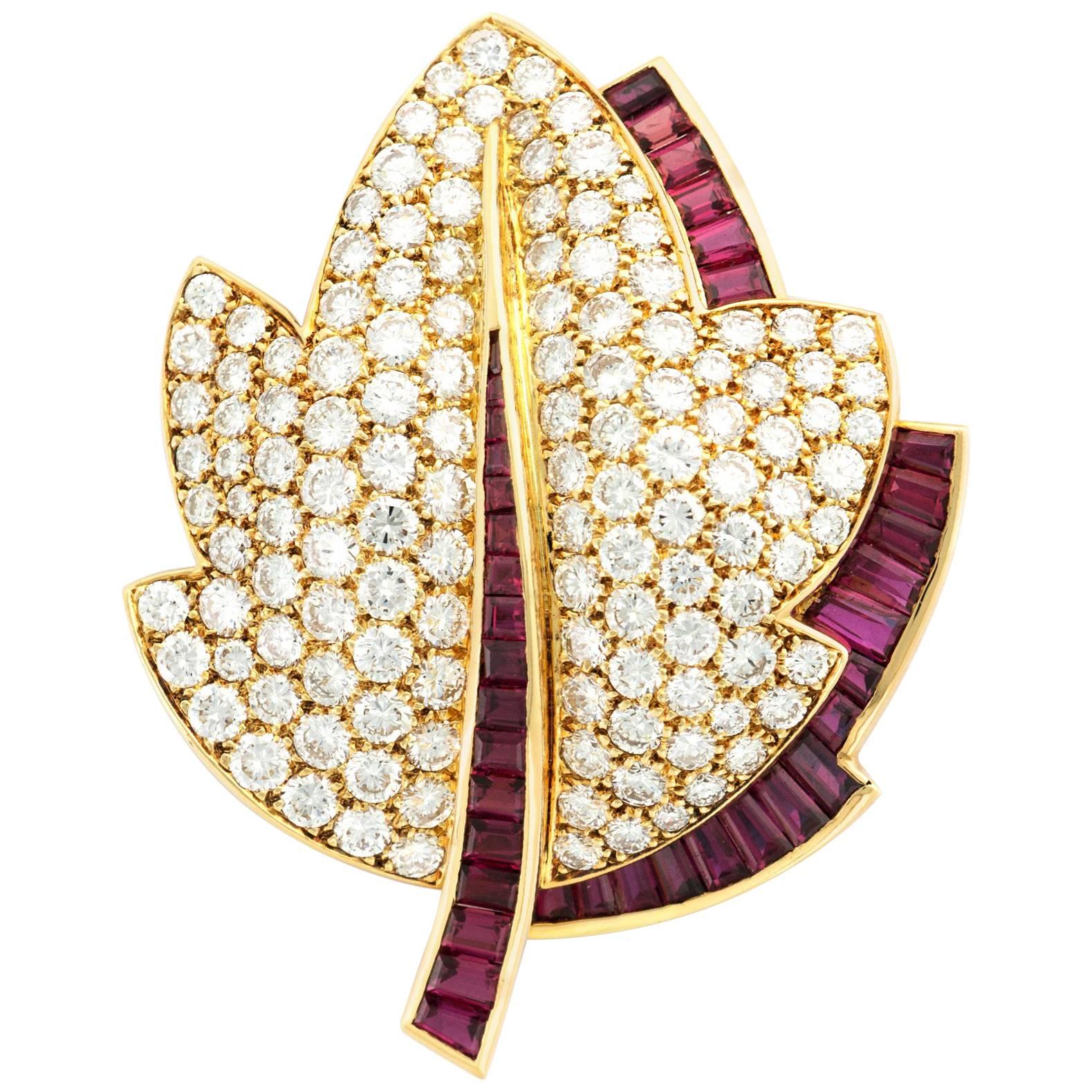 Van Cleef & Arpels Diamond Ruby Gold Leaf Brooch For Sale