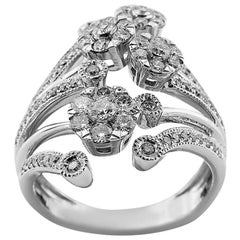 White Gold Detailed Flower Ring with Brilliant Cut Diamonds