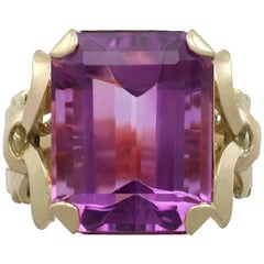 Amethyst 18 Karat Yellow Gold Filigree Ring with Pearls For Sale at 1stdibs