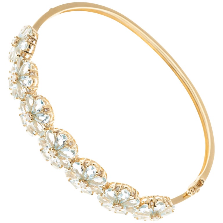 Aquamarine Diamond Fl Cer 18 Carat Yellow Gold Bangle Aquamarine Diamond Fl Cer 18 Carat Yellow Gold Bangle Bracelet For